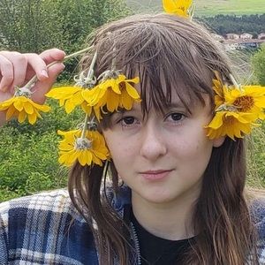 Meet your Posher, Stella